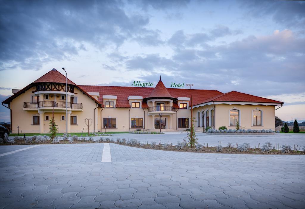 Allegria Hotel Alba Iulia Extérieur photo